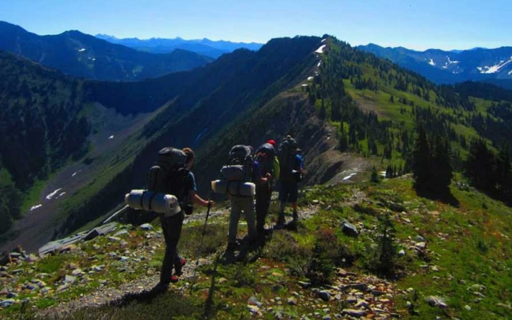 outdoor adventure trip for teens